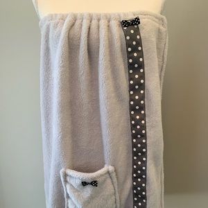 Super cute shower wraps
